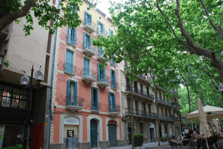 Francophones à Poblenou : où se rencontrer, étudier et partager à Barcelone